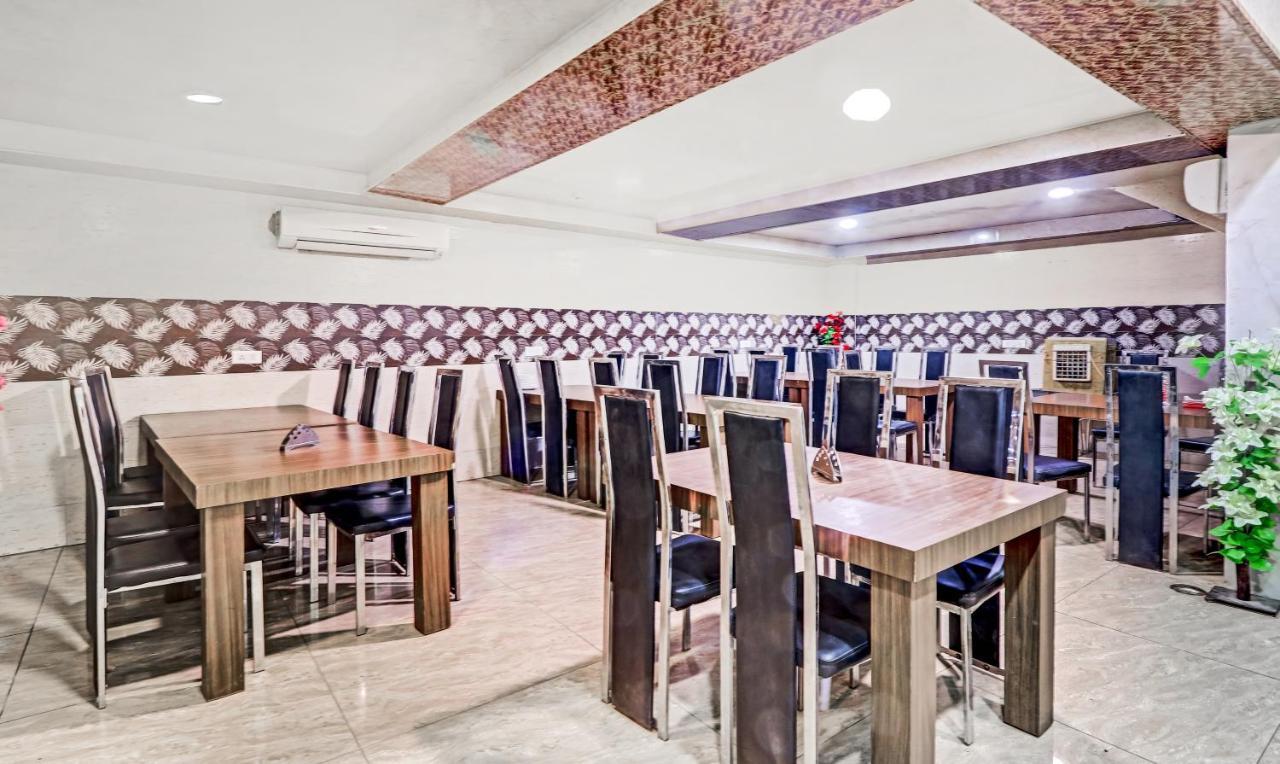 Treebo Taj Dream Hotell Agra  Exteriör bild