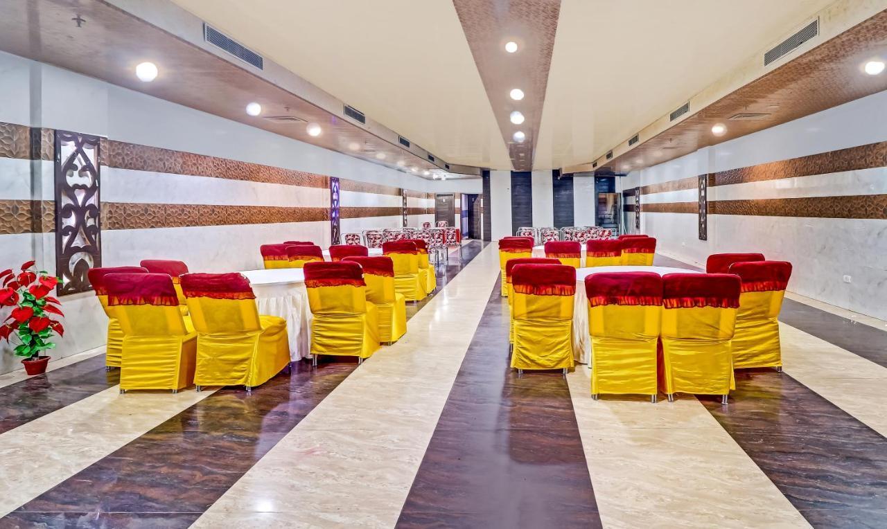 Treebo Taj Dream Hotell Agra  Exteriör bild