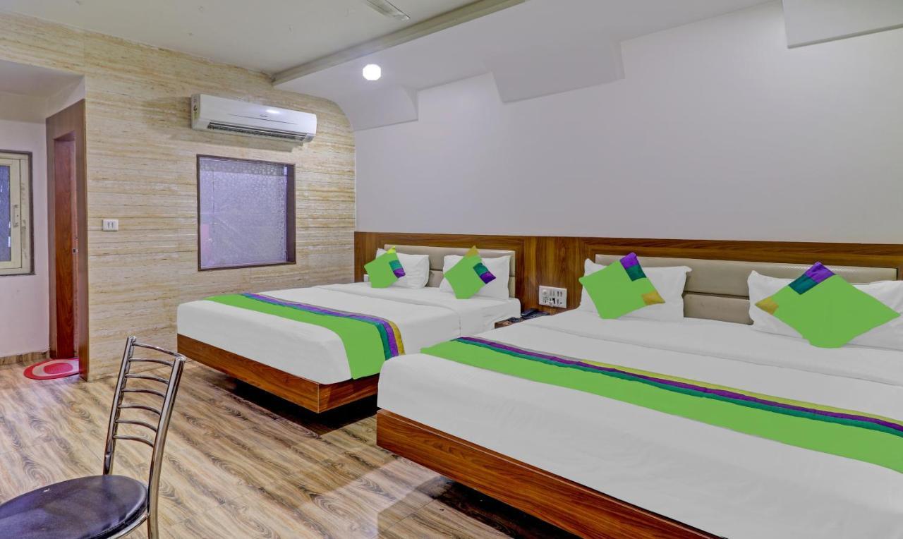 Treebo Taj Dream Hotell Agra  Exteriör bild