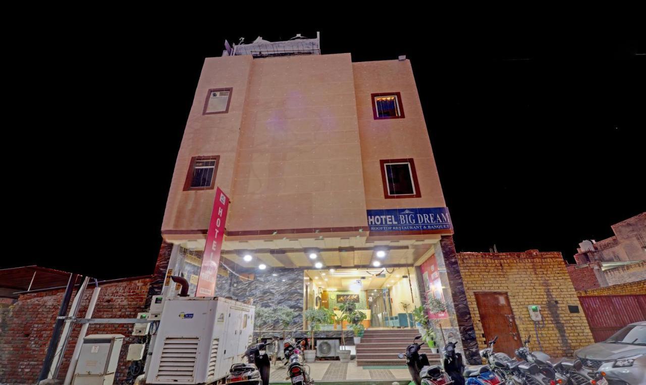 Treebo Taj Dream Hotell Agra  Exteriör bild
