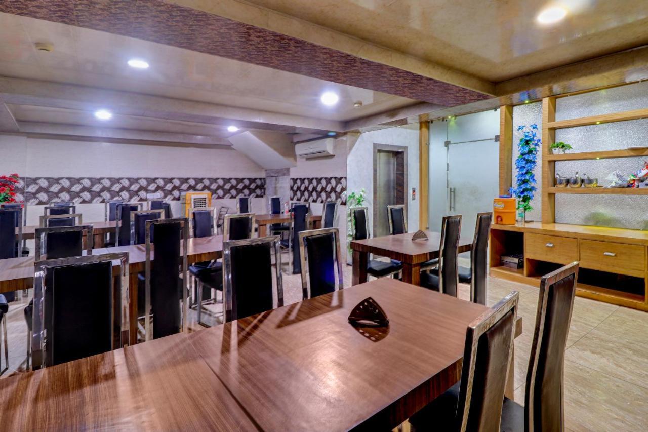 Treebo Taj Dream Hotell Agra  Exteriör bild
